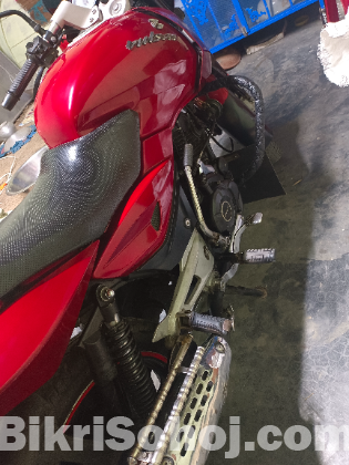 Bajaj Pulsar 150cc